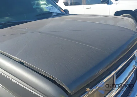 1999 Chevrolet Suburban 1500 Lt from USA, damaged, VIN 3GNFK16R9XG147947